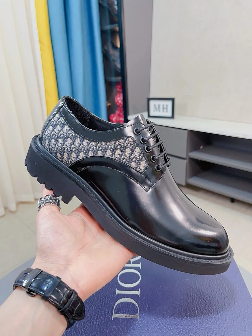Men's shoes 💰560🌸🌸Water-dyed cow lining Original order quality Dior —🆘.Dior Original order purchase, high-end business leather shoes, fabric: Made of open-edge beaded cowhide imported from Italy➕Water-dyed cow lining/cowhide lining➕Specially available original outsole, fine workmanship, real thing^_^Photographed🎬size: 38-44 (45 custom-made)